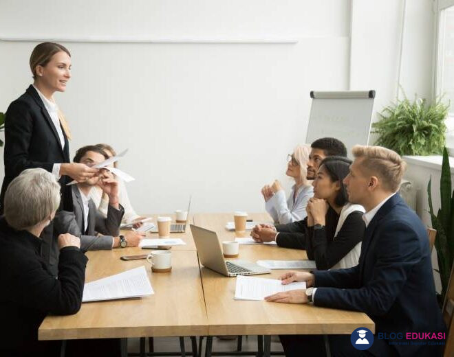 Manajemen Sumber Daya Manusia: Konsep, Fungsi, dan Strategi